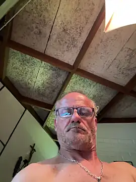 Snapshot of Bubbawarson chatting on 4, 12, 2025 Bubbawarson online show from 4, 12, 2025