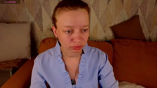 Snapshot of Michelle_Blond chatting on 9, 6, 2026 Michelle Blond online show from 9, 6, 2026