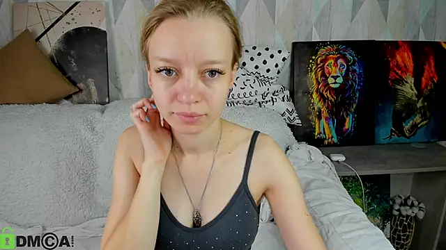 Michelle Blond online show from 5, 10, 2025