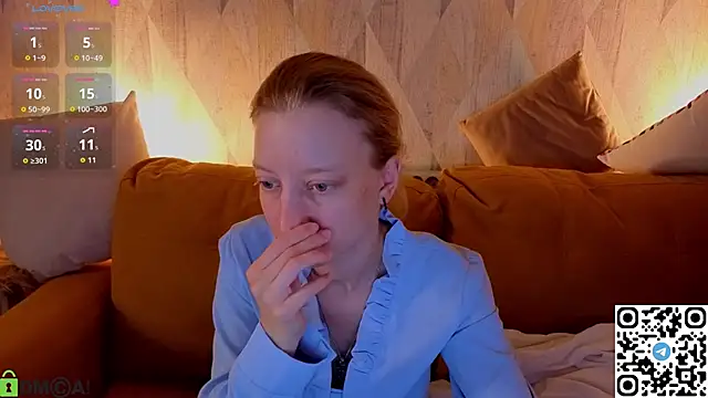 Snapshot of Michelle_Blond chatting on 22, 6, 2026 Michelle Blond online show from 22, 6, 2026