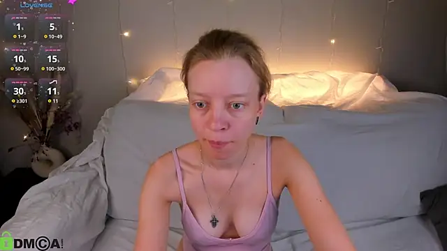Snapshot of Michelle_Blond chatting on 22, 6, 2026 Michelle Blond online show from 22, 6, 2026