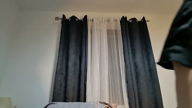 Renattasweetboobs online show from 3, 12, 2025