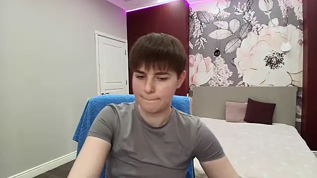 EmiliaYours online show from 29, 3, 2026