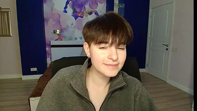 EmiliaYours online show from 25, 2, 2025