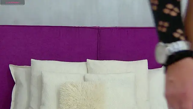 CelineHuddson online show from 6, 11, 2025