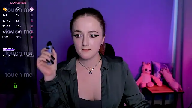 luna berryy online show from 18, 10, 2025