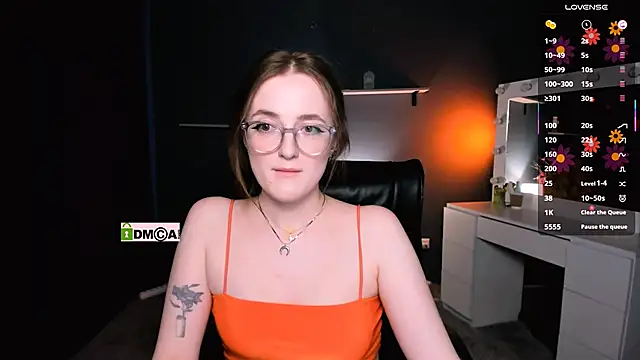 luna berryy online show from 21, 3, 2025