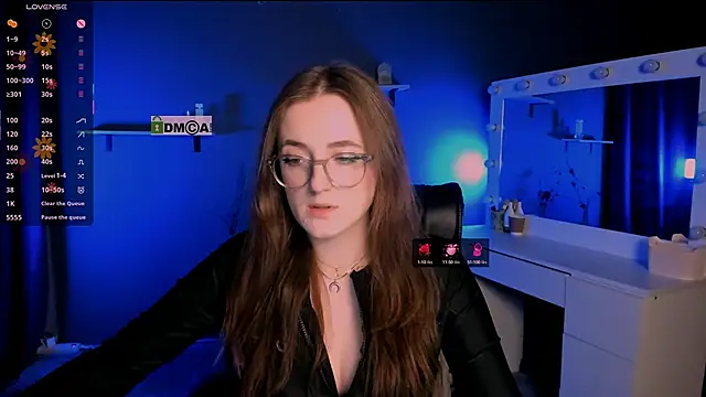 luna berryy online show from 14, 3, 2025