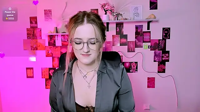 luna berryy online show from 6, 5, 2026