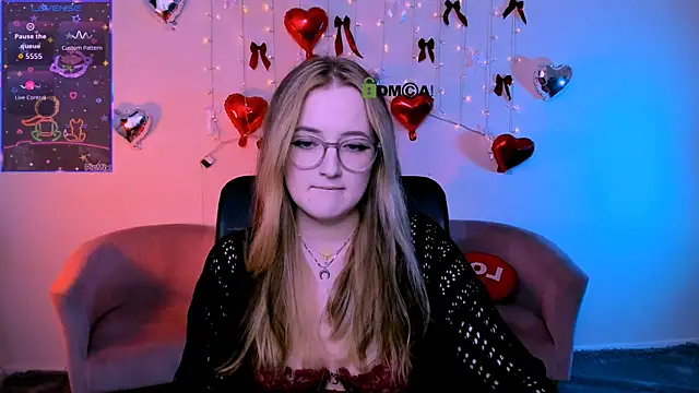 luna berryy online show from 24, 2, 2026