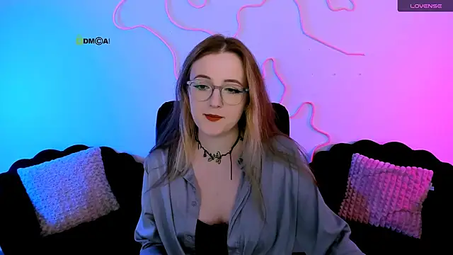 Snapshot of luna_berryy chatting on 24, 6, 2026 luna berryy online show from 24, 6, 2026