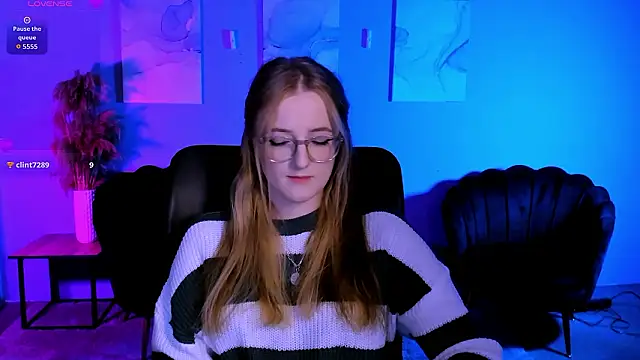 luna berryy online show from 11, 3, 2026