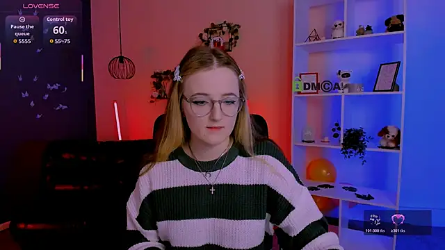 luna berryy online show from 12, 4, 2026