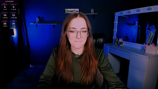 luna berryy online show from 10, 3, 2025