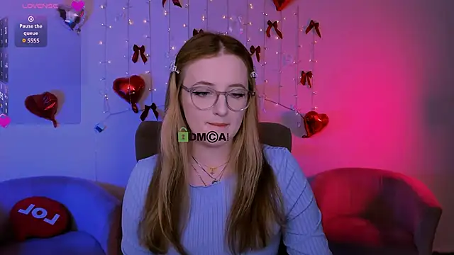 luna berryy online show from 8, 5, 2026