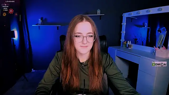 luna berryy online show from 11, 3, 2025