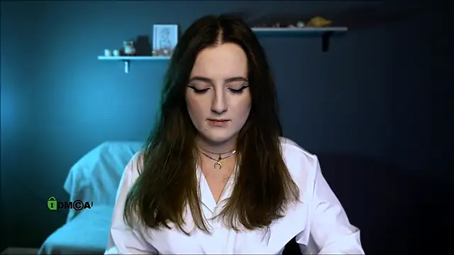 luna berryy online show from 10, 11, 2025