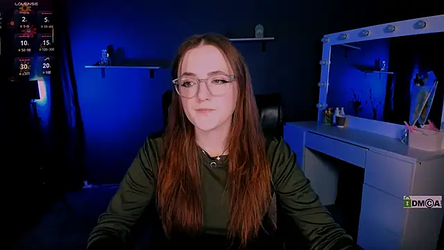 luna berryy online show from 10, 3, 2025