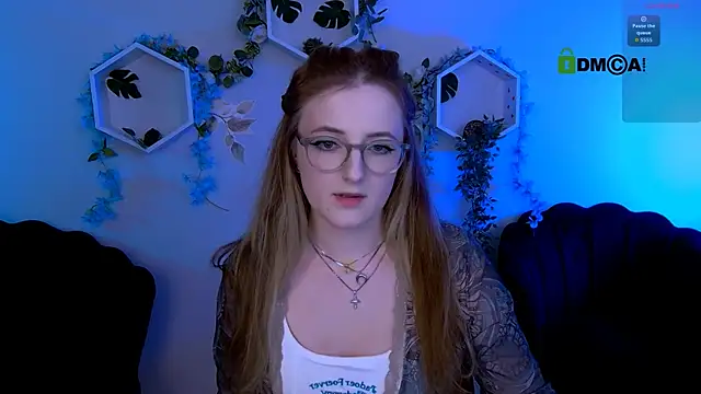 Snapshot of luna_berryy chatting on 11, 6, 2026 luna berryy online show from 11, 6, 2026