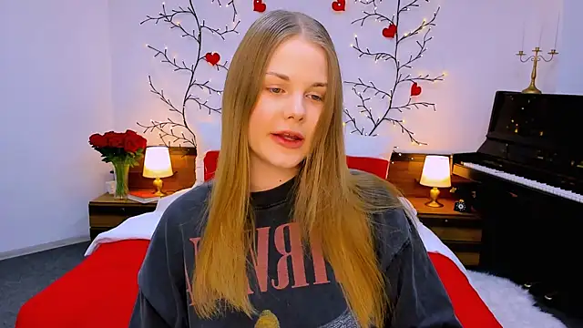 holy kitty online show from 12, 10, 2025