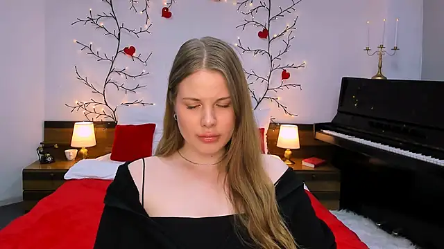 holy kitty online show from 28, 2, 2025