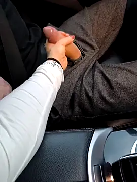 Secret couple  online show from 27, 2, 2025