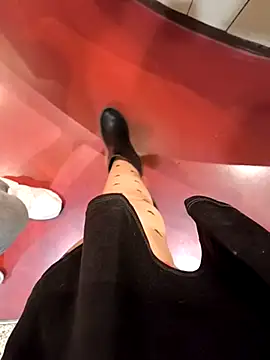 Secret couple  online show from 7, 3, 2025