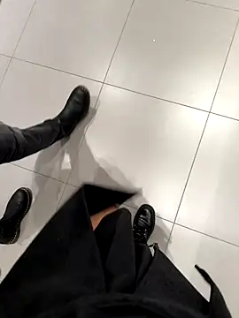 Secret couple  online show from 2, 12, 2025