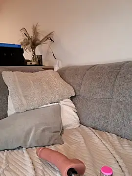 Secret couple  online show from 20, 10, 2025