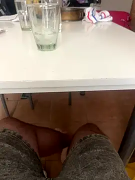 ELHOMBRES online show from 26, 11, 2025