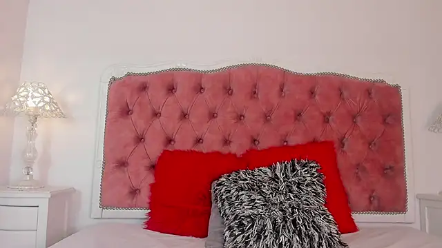 amberlitle online show from 21, 9, 2025