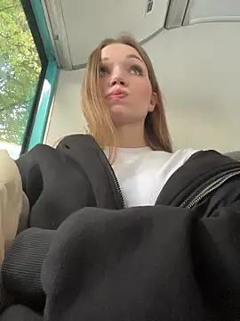 KitteCat online show from 3, 10, 2025