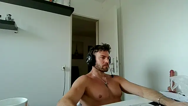 alpha-hunk online show from 8, 3, 2026