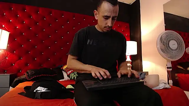 Snapshot of Sr_Magnus_ chatting on 3, 3, 2026 Sr Magnus online show from 3, 3, 2026