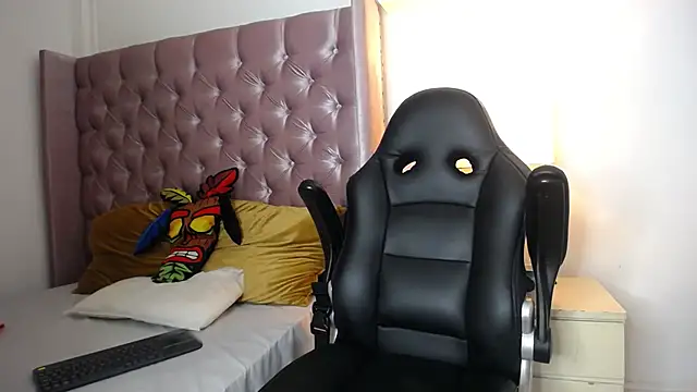 Sr Magnus  online show from 22, 9, 2025