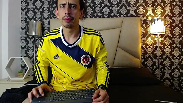 Sr Magnus  online show from 11, 3, 2025