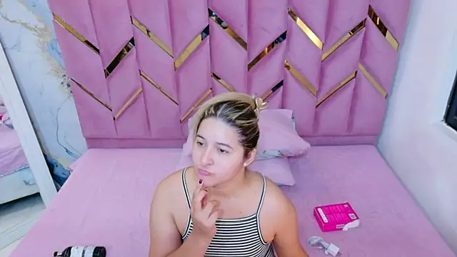 collegepawglovedaddy online show from 1, 4, 2026