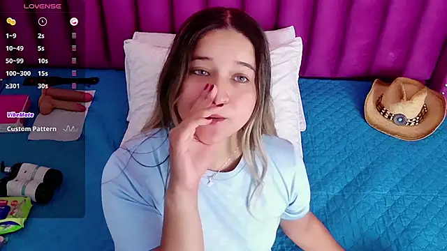 collegepawglovedaddy online show from 8, 9, 2025