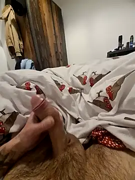 Snapshot of NiceBone000 chatting on 8, 1, 2025 NiceBone000 online show from 8, 1, 2025