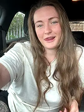 BustyBonnieUK online show from 19, 9, 2025