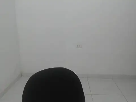 estefania224 online show from 10, 4, 2026