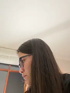 aurora divine online show from 13, 11, 2025