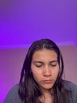 aurora divine online show from 4, 3, 2026