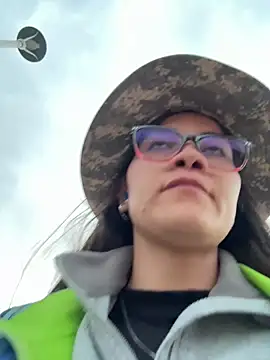 aurora divine online show from 12, 2, 2026