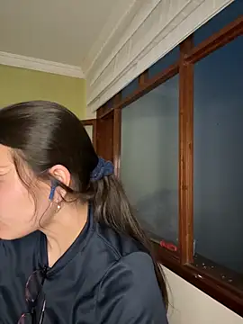 aurora divine online show from 1, 10, 2025