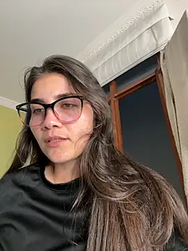 aurora divine online show from 4, 12, 2025