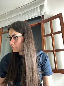 aurora divine online show from 3, 11, 2025