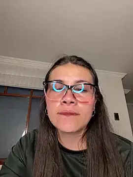 aurora divine online show from 12, 9, 2025