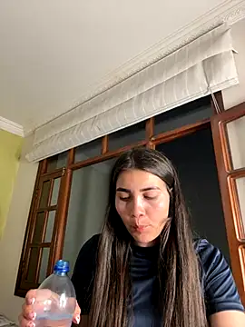 aurora divine online show from 24, 10, 2025