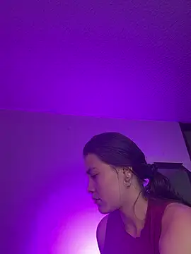 aurora divine online show from 13, 3, 2026